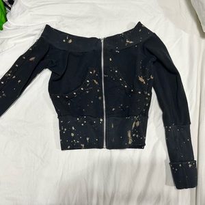 Crop fender sweatshirt medium